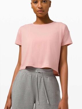 lululemon Cates T-shirt